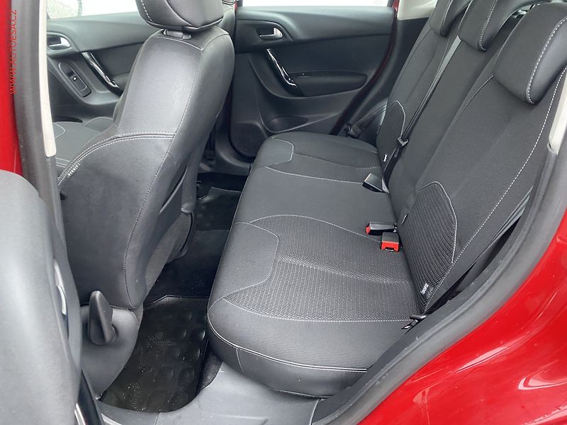 Citroën C3 (2013) 1.2 i, 1.maj,ČR, AC - fotka 10 z 18