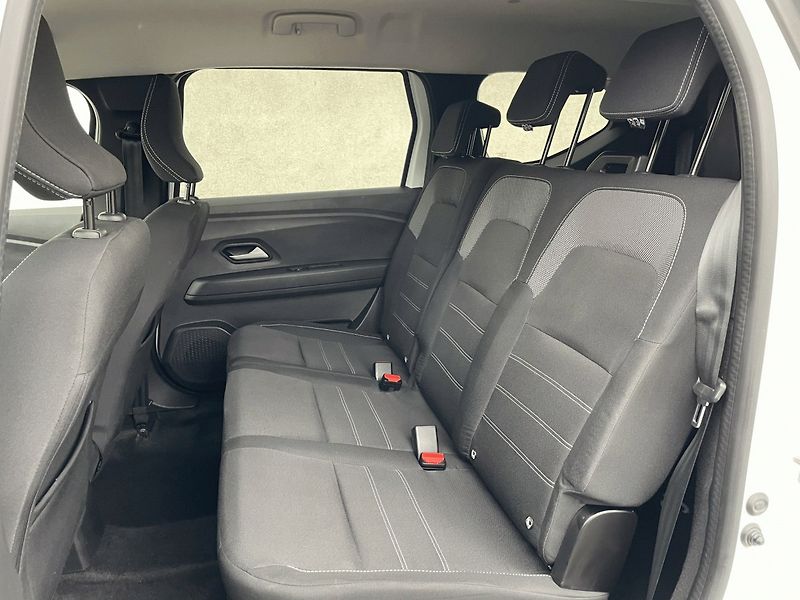Dacia Jogger (2023) Expression 1,0TCe 100k 7míst - fotka 14 z 18