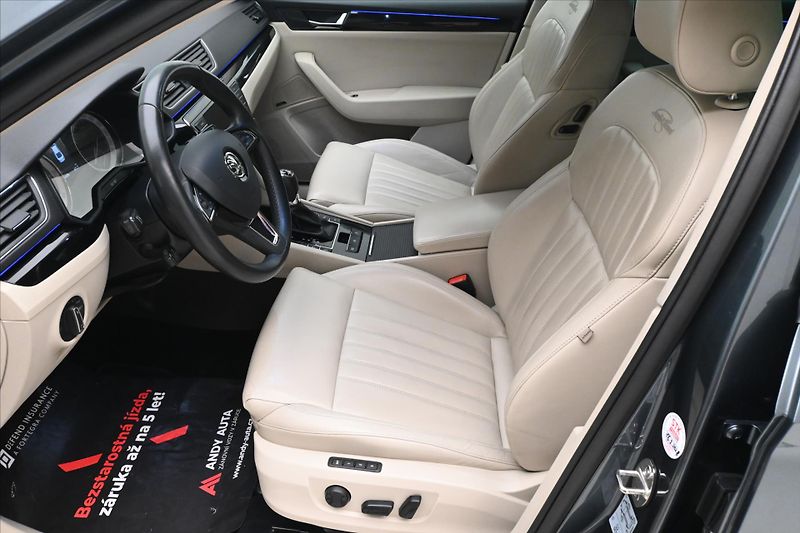 Škoda Superb 2,0 TDI 140 kW DSG L&K Záruka - fotka 13 z 32
