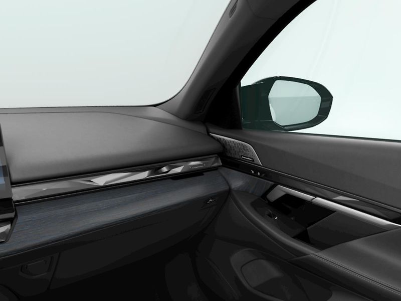 BMW i5 M60 xDrive Sedan - fotka 10 z 12