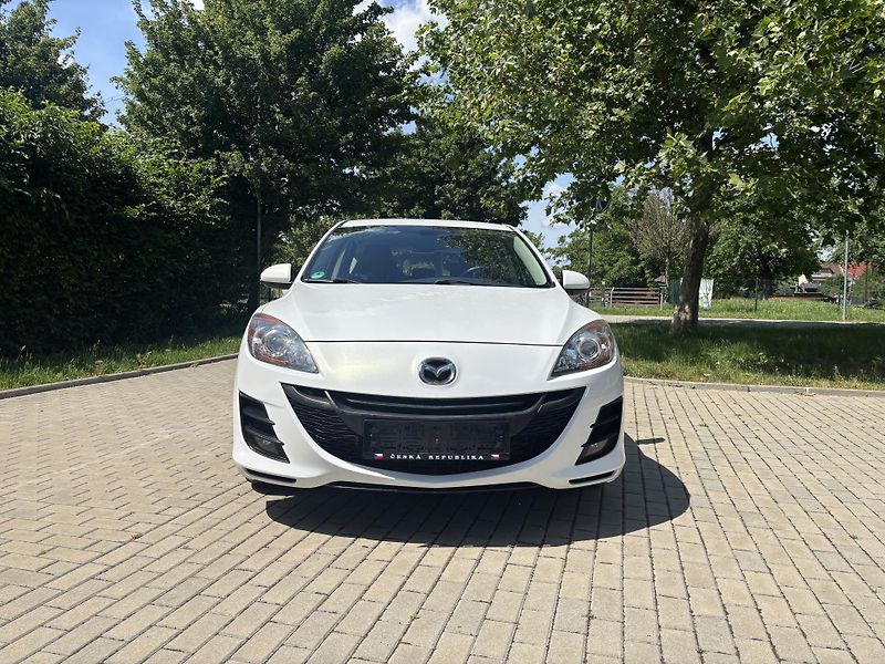 Mazda 3 1.6 Active Plus - fotka 16 z 30