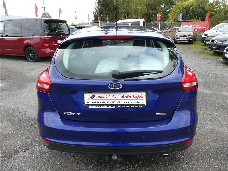Ford Focus 1,5 110kW 1.MAJITEL, SERVISKA - fotka 8 z 48
