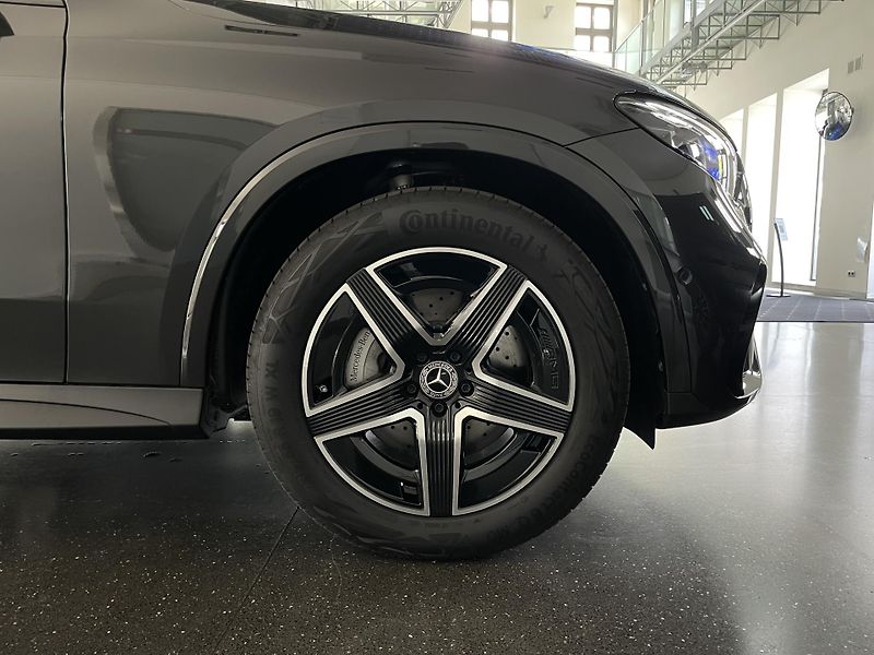 Mercedes-Benz GLC 200d 4Matic - fotka 8 z 33