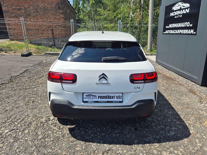Citroën C4 Cactus 1.2 81kW Shine - AUTOMAT - fotka 6 z 26