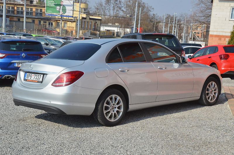 Mercedes-Benz Třídy C (2017) C 200d // REZERVOVÁNO // - fotka 6 z 37