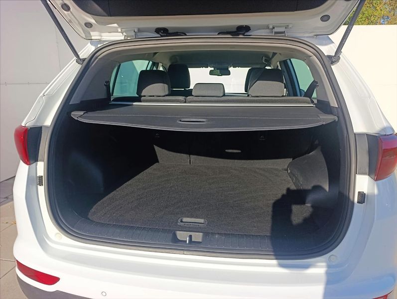Kia Sportage 1,7 CRDi Navi Kamera Tempomat - fotka 9 z 33