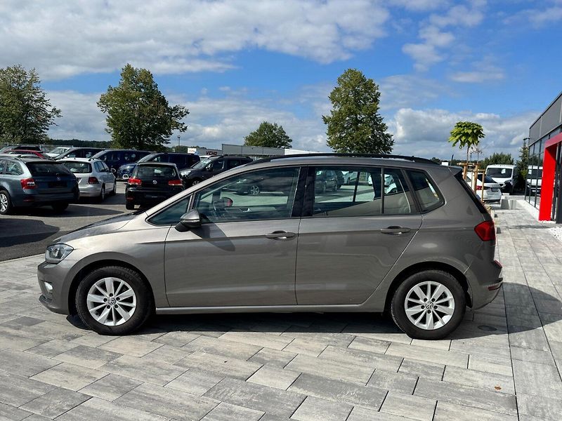 Volkswagen Golf Sportsvan (2016) Comfortline 1,2 TSI 81 KW - fotka 7 z 38