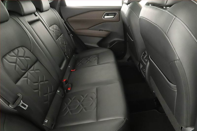 Nissan Qashqai (2025) Tekna 1.3 DIG-T MHEV - fotka 7 z 18