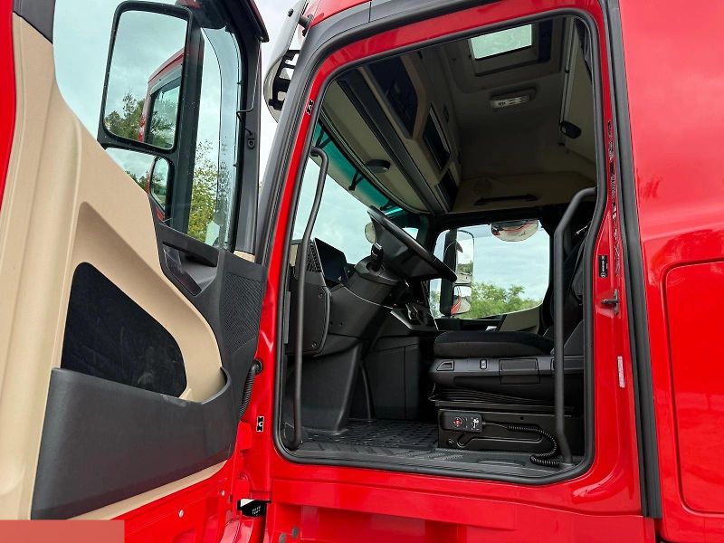 Mercedes-Benz Actros (2020) 2542 6x2 shrnovačka EURO 6 - fotka 8 z 18