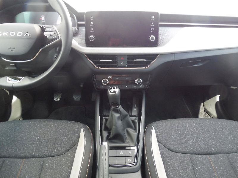 Škoda Scala (2025) Top Selection 1,0 TSI 85kW - fotka 11 z 29