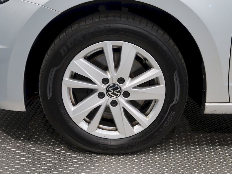 Volkswagen Touran (2022) HIGHLINE 1.5TSI 110KW EVO - fotka 12 z 41