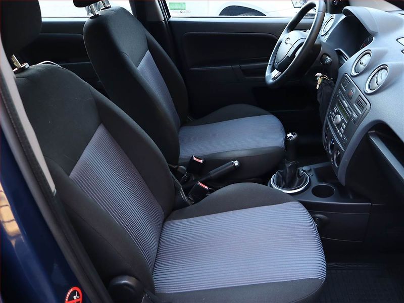 Ford Fusion (2010) 1.4, ČR,1.maj, jezdí výborně - fotka 7 z 13