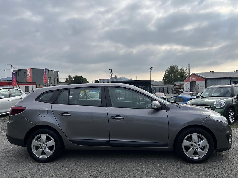 Renault Mégane 1.5DCi KLIMA TEMPOMAT odp.DPH - fotka 8 z 44