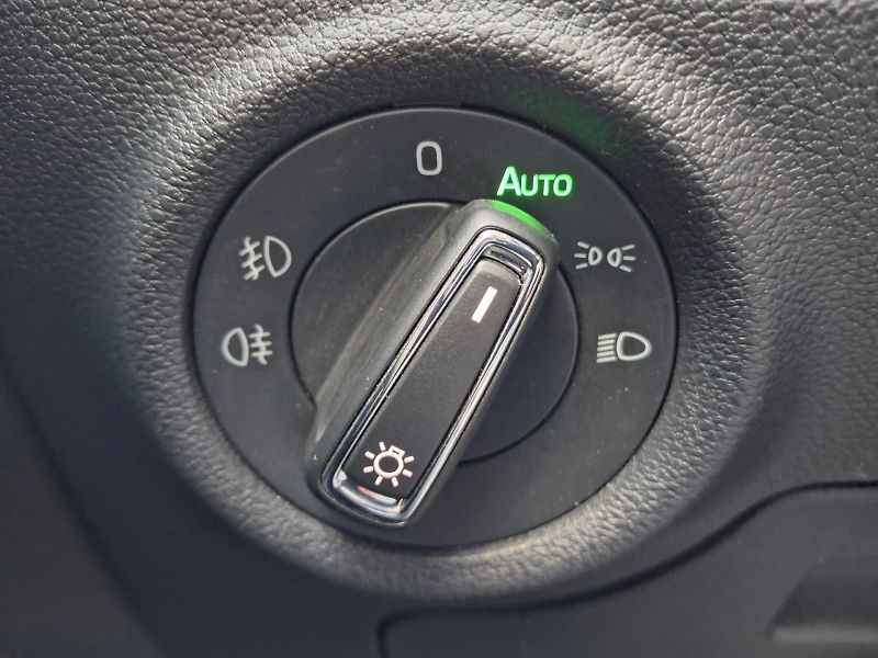 Škoda Kamiq (2019) Style 1,6TDi 85kW - fotka 27 z 35