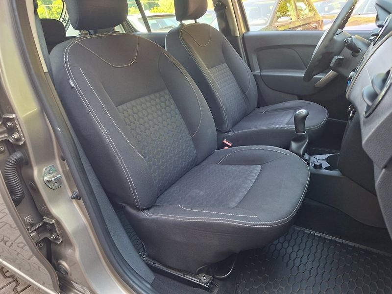 Dacia Sandero (2014) 1.2i 55kW -KLIMA-NOVÉ V ČR - fotka 21 z 36