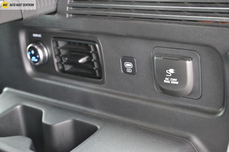 Hyundai Santa Fe 1.6T-GDI HEV 4WD CALLIGRAPHY 7 - fotka 37 z 95