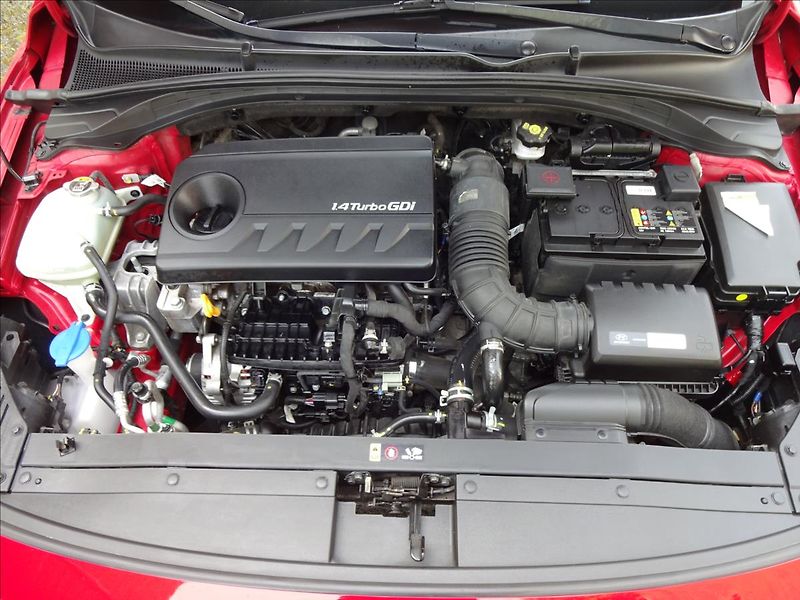 Hyundai i30 1,4 T-GDi 103 kW Fastback - fotka 44 z 55