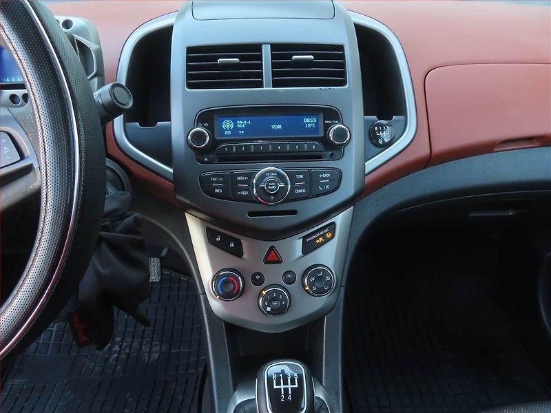 Chevrolet Aveo (2012) 1.4 i 16V, Tažné - fotka 12 z 18