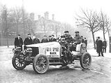 První automobil s pohonem všech kol - Spyker 1902 4WD.