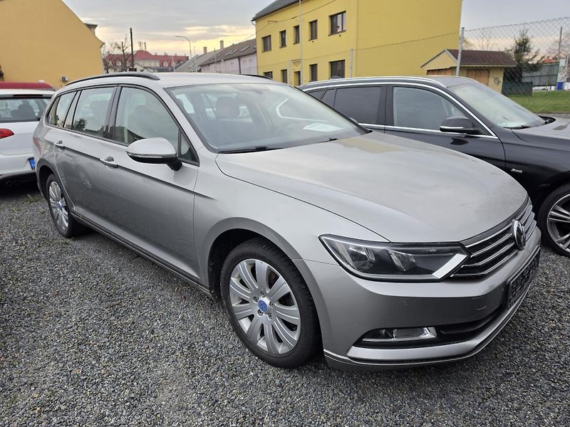 Volkswagen Passat 1.4 TSI Kombi 87tkm - fotka 1 z 28