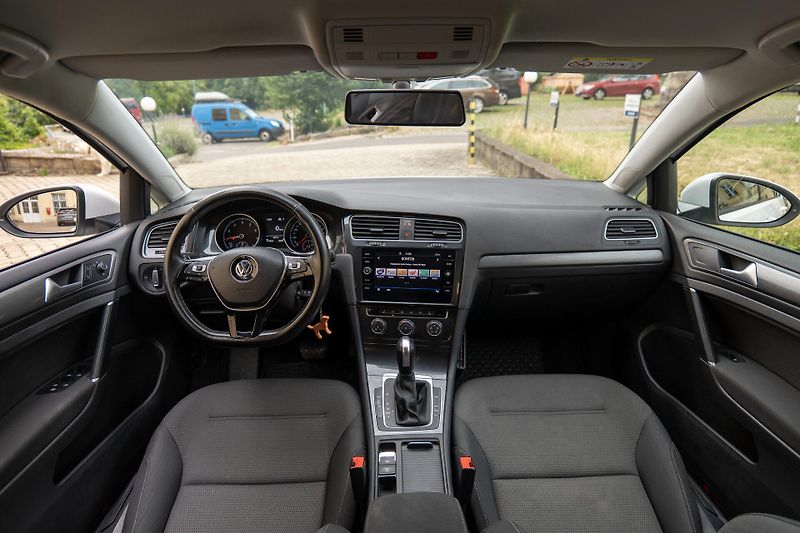 Volkswagen Golf 1.5 TGI DSG Adapt. Tempomat - fotka 15 z 29