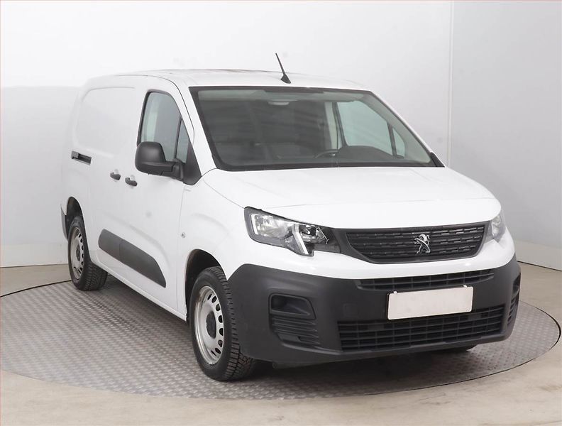 Peugeot Partner (2023) Maxi 1.5 BlueHDi, 3Místa, ČR - fotografie inzerátu
