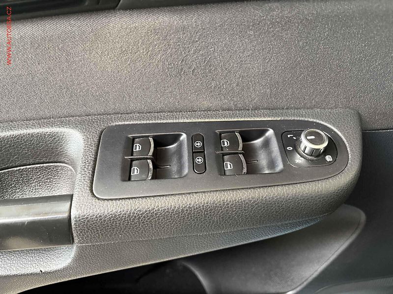 Seat Alhambra (2013) 2.0 TDI, STK4/28 - fotka 12 z 16