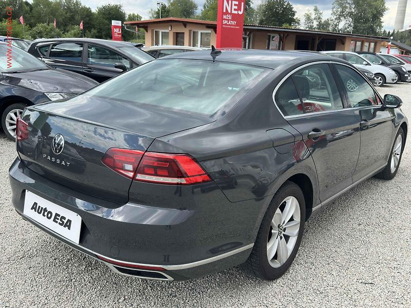 Volkswagen Passat (2021) 2.0TDi, ČR, Elegance, DSG - fotka 4 z 20