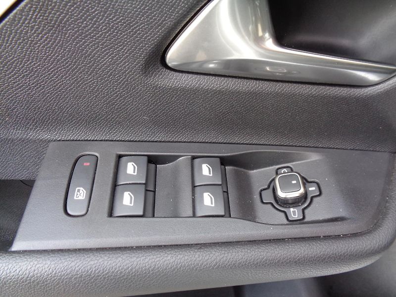 Opel Astra 1,2T SportsTourer,sada Komfort - fotka 10 z 24