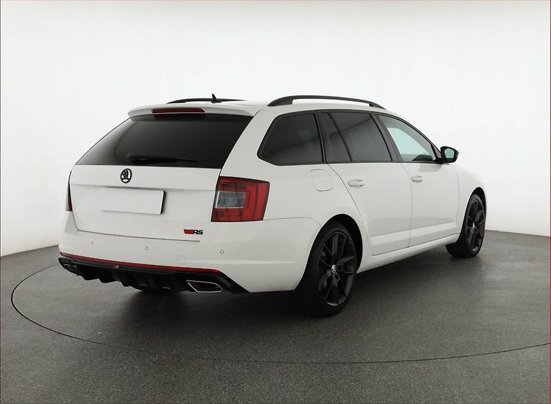 Škoda Octavia (2016) RS 2.0 TDI, Kůže, Navi - fotka 5 z 20