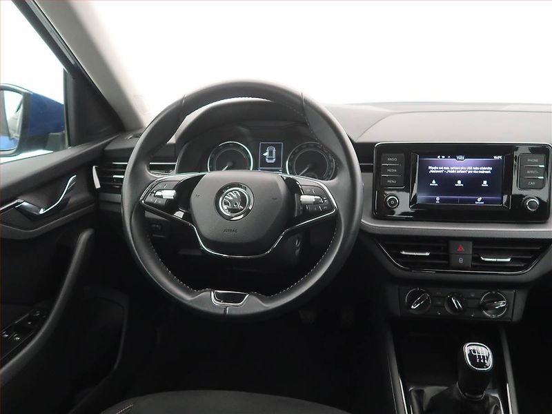Škoda Kamiq (2023) Ambition 1.0 TSI, Serv.kniha - fotka 7 z 18