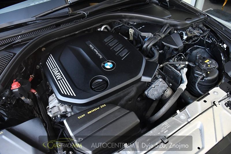 BMW Řada 3 320d xDrive M-SPORT  - fotka 54 z 56