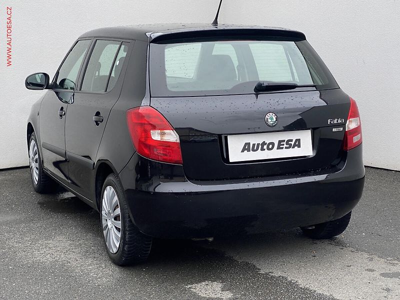 Škoda Fabia (2012) 1.2 TSi, Ambition, šíbr, - fotka 6 z 17