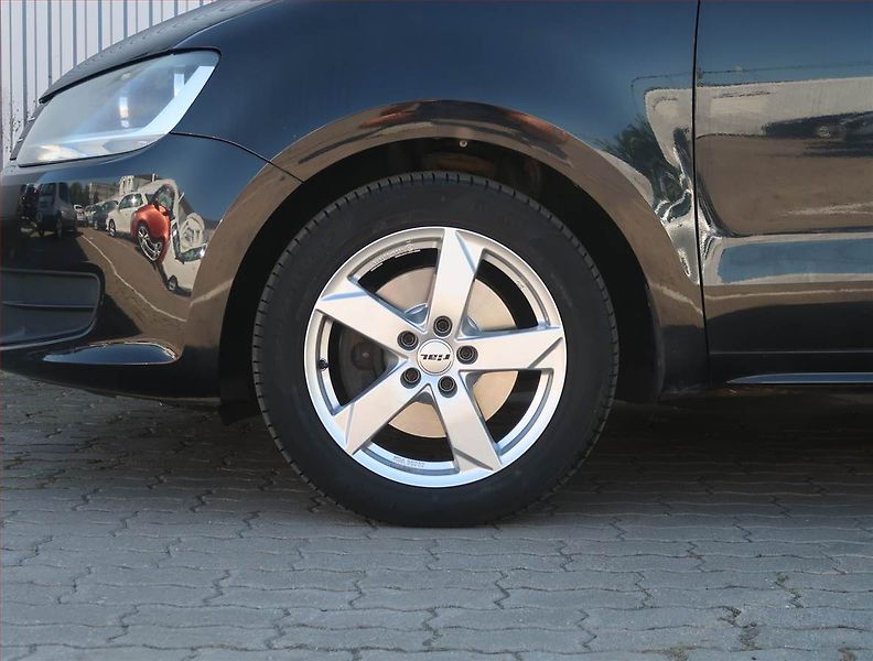 Volkswagen Sharan (2011) 2.0 TDI, Navi, Tempomat - fotka 15 z 19