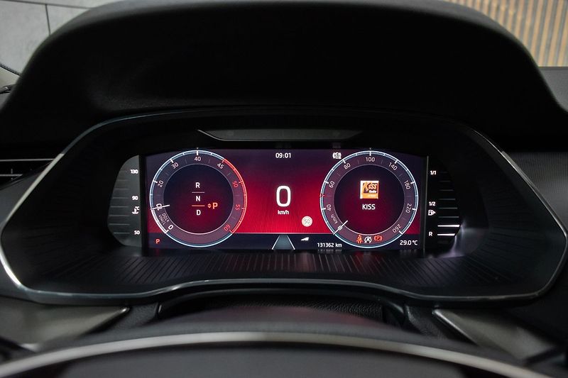Škoda Octavia 2.0TDI 110kW REZERVACE - fotka 18 z 39