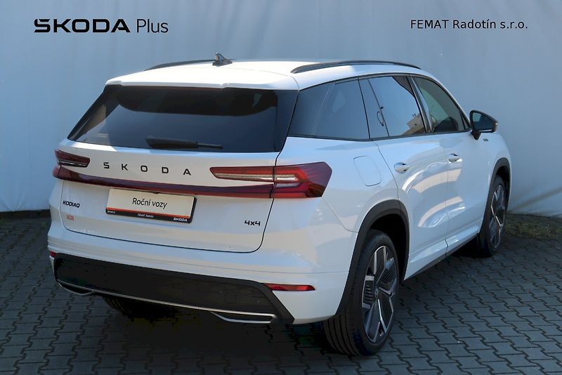 Škoda Kodiaq (2025) SportLine 2,0 TSi/150 kW 4X4 - fotka 24 z 32