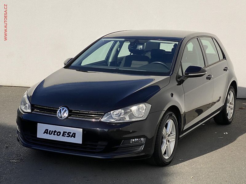 Volkswagen Golf (2014) 2.0 TDi 4x4, Comfortline - fotka 3 z 16