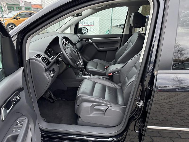 Volkswagen Touran 2.0 TDI 130 kW DSG Highline - fotka 6 z 35