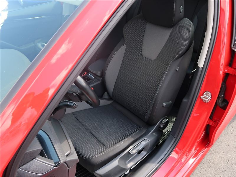Škoda Octavia 2,0 TDi,1majČR,Serv.kn.,DPH - fotka 10 z 26