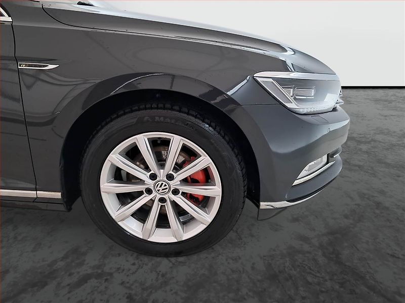 Volkswagen Passat (2014) Highline 2.0 TDI, Kůže, Navi - fotka 15 z 19