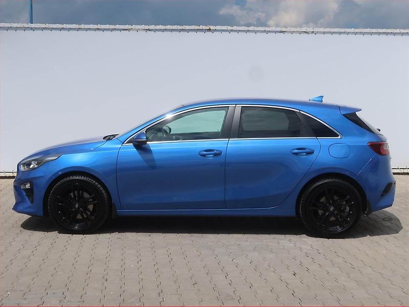Kia Ceed (2018) Gold 1.4 T-GDI, Serv.kniha - fotka 3 z 15