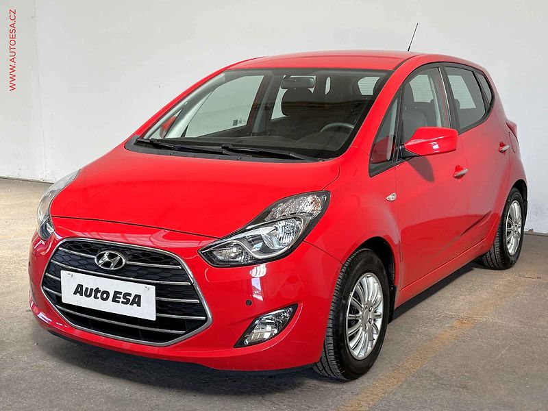 Hyundai ix20 (2019) 1.6 VVTi, Trikolor - fotka 3 z 14