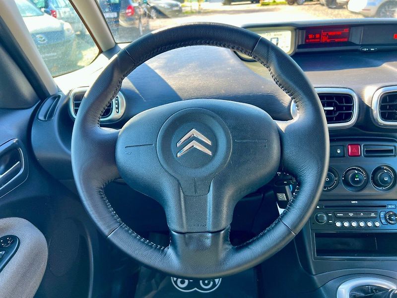 Citroën C3 Picasso (2009) 1.4i 70 kW Servis,Stav,Klima - fotka 14 z 19