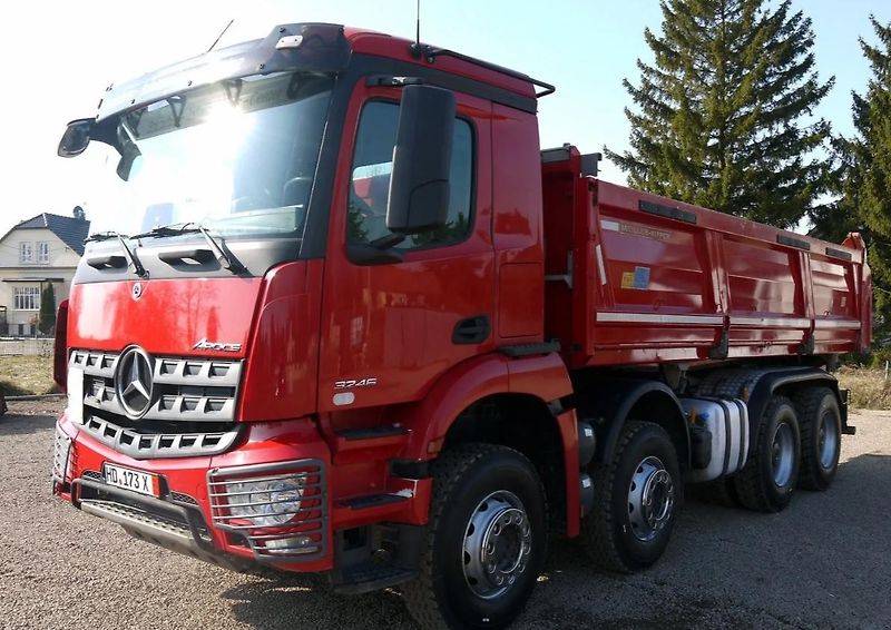 Mercedes-Benz (2021) Arocs 3245 8x4 Bordmatik  - fotka 2 z 9
