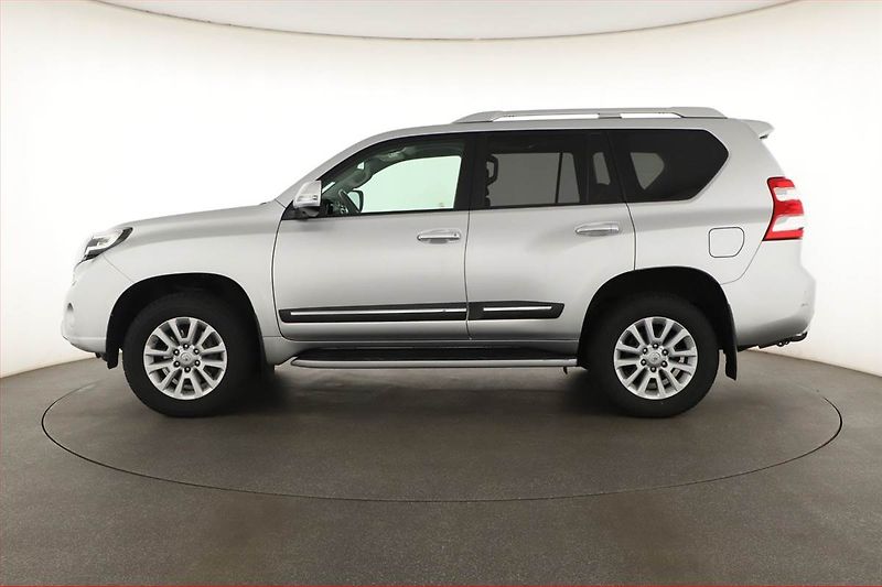 Toyota Land Cruiser (2017) 2.8 D-4D - fotka 3 z 20