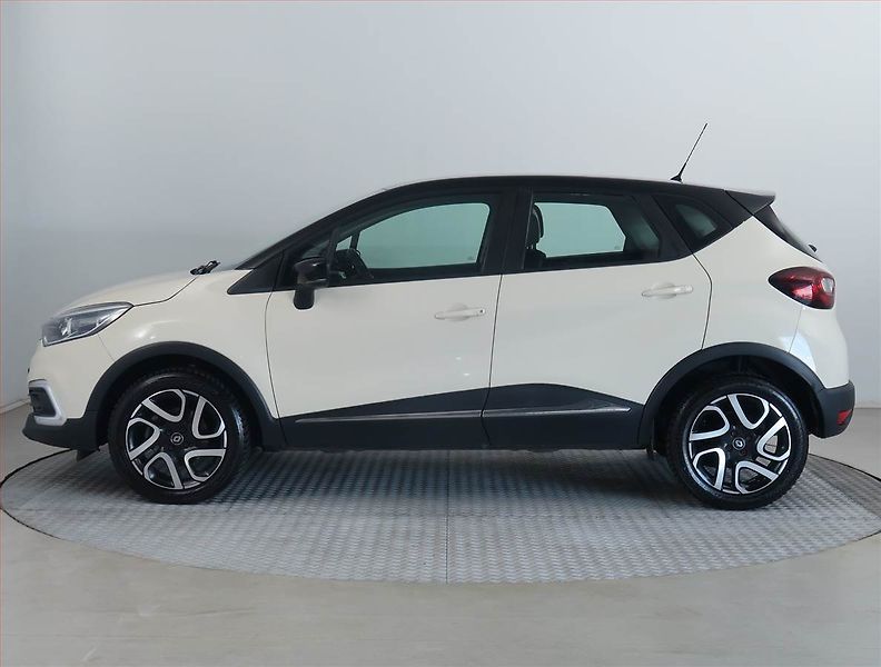 Renault Captur (2017) 1.2 TCe, Navi, Tempomat - fotka 3 z 19