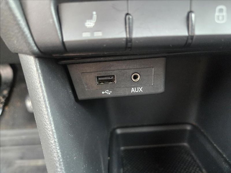 Škoda Rapid 1,2 TSI  AMBIENTE - fotka 20 z 23