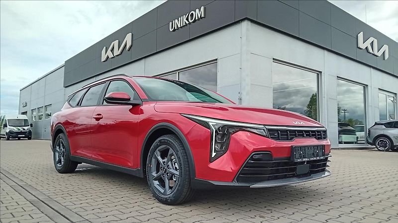 Kia K4 1,6 SW 7DCT EXCLUSIVE 110 KW - fotka 2 z 10