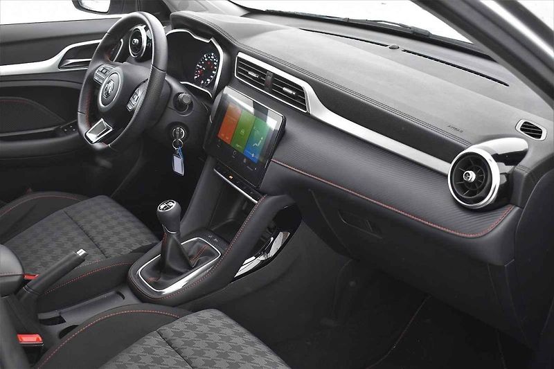 Auto jsem testoval převážně v typicky zimních podmínkách