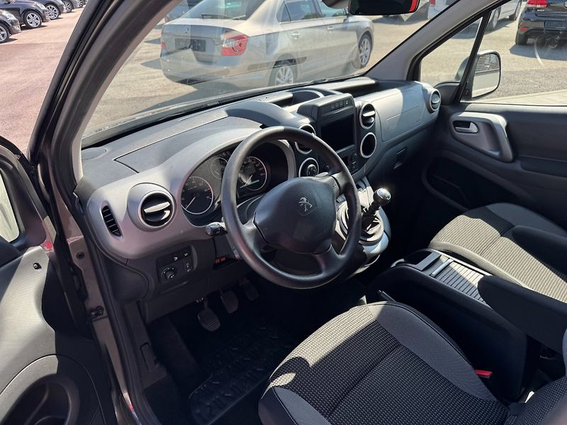 Peugeot Partner Tepee (2018) Outdoor 1.6 HDi 88kW - fotka 11 z 34